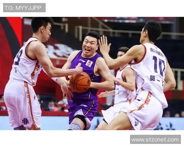 李根：从篮球场上的拼搏到人生舞台的蜕变与成长